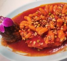 Squirrel-shaped Perch