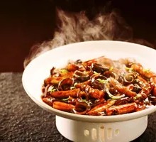 Scallion-braised Sea Cucumber with Pig's Trotters