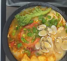 Fresh Seafood Laizhou Clam Sour Vinegar Noodles