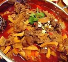 Tendon and Brain Hot Pot