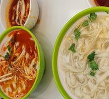 Spicy Soup Hand-Sliced Noodles
