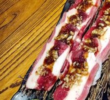 Garlic Beef with Pork Belly