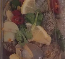 Spicy Stir-Fried Clams