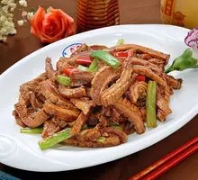 Stir-Fried Pork Intestine with Green Chili