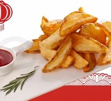 Crispy V-shaped Potato Wedges