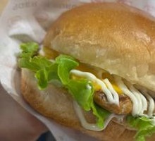 Sizzling Sichuan Pepper Chicken Burger