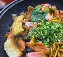 Spicy Mixed Vegetable Noodles
