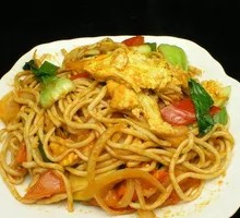 Egg and Tomato Fried Noodles
