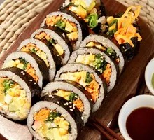 Corn and Seaweed Rice Roll
