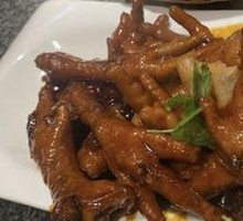 Pressure-cooked chicken feet