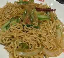 Stir-Fried Instant Noodles