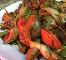 Spicy Stir-Fried Clams