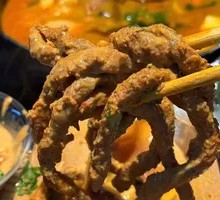 Stir-Fried Beef with Chopsticks