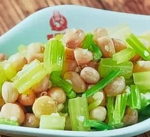 Stir-fried Celery with Peanut