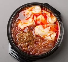 Stone Pot Old Spicy Dumpling Noodles