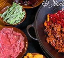 4-pound Red Soup Pot