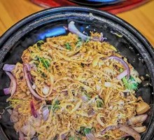 Sour Cabbage Pork Belly in Clay Pot