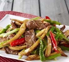 Stir-Fried Green Pepper with Pork Crisp
