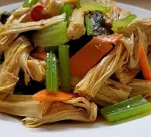 Cold-mixed Tofu Noodles