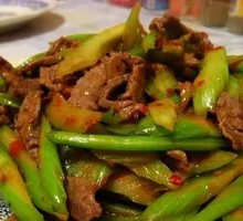 Stir-fried celery with pork
