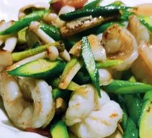 Shrimp Stir-fried with Asparagus