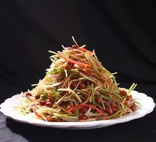 Stir-Fried Bean Sprouts with Three Threads