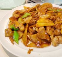 Eggplant, Potato, and Green Pepper with Braised Pork