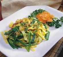 Egg and Chives Stir-Fry