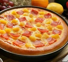 Hawaiian Fruit Pizza