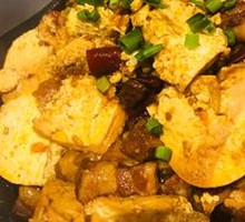 Pressure-cooked braised pork with tofu