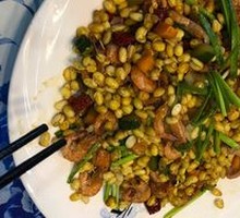 Stir-fried Yellow Bean Sprouts with Small River Shrimp