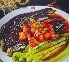 Red Stewed Pork with Two Fresh Ingredients