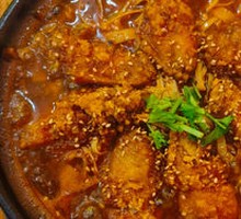 Braised Chicken Wings in Clay Pot