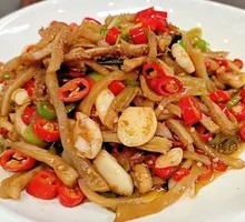 Sour Radish Stir-Fried Beef Tripe