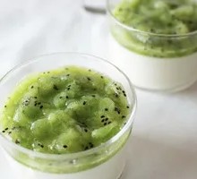 Kiwi Double-Yolk Custard