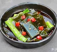 Spicy Sea Kelp Salad