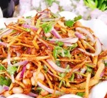 Stir-Fried Bean Sprouts with Three Threads