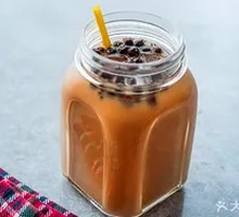 Milk Tea with Sweet Red Beans