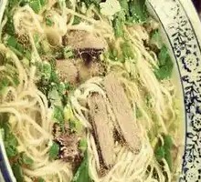 牛肉凉拌拉面