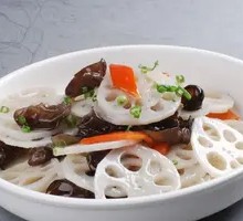 Lotus Root Slices and Black Fungus Platter