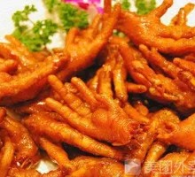 Pressure-Cooked Chicken Feet