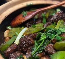 Black Pepper Wagyu Rib with Crisp Bamboo Shoots