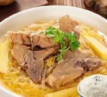 Pork Spine Stewed with Sour Cabbage