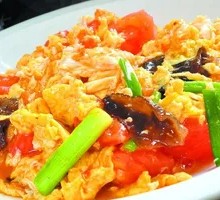 Scrambled Eggs with Tomatoes