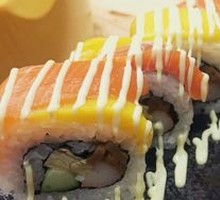 Salmon Mango Roll