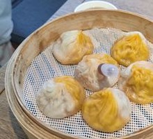 Crab Roe Steamed Buns