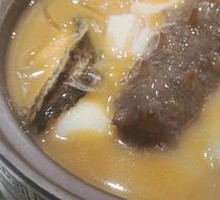 Buddha Jumps Over the Wall