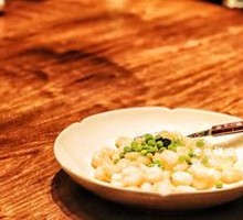 Hand-Deveined River Shrimp with Longjing Tea