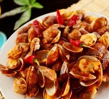 Spicy Stir-Fried Clams