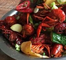 Spicy Stir-Fried Crawfish